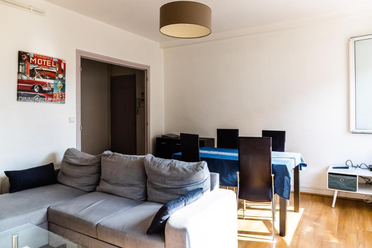 Le Voltaire -2 Chambres- 70M2- Hypercentre-Parking-Wifi Fibre- Nouvelle Literie Tarbes Exterior photo