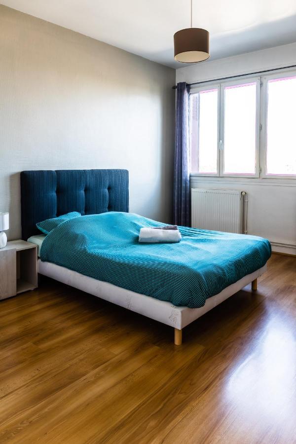 Le Voltaire -2 Chambres- 70M2- Hypercentre-Parking-Wifi Fibre- Nouvelle Literie Tarbes Exterior photo