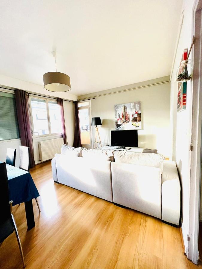 Le Voltaire -2 Chambres- 70M2- Hypercentre-Parking-Wifi Fibre- Nouvelle Literie Tarbes Exterior photo
