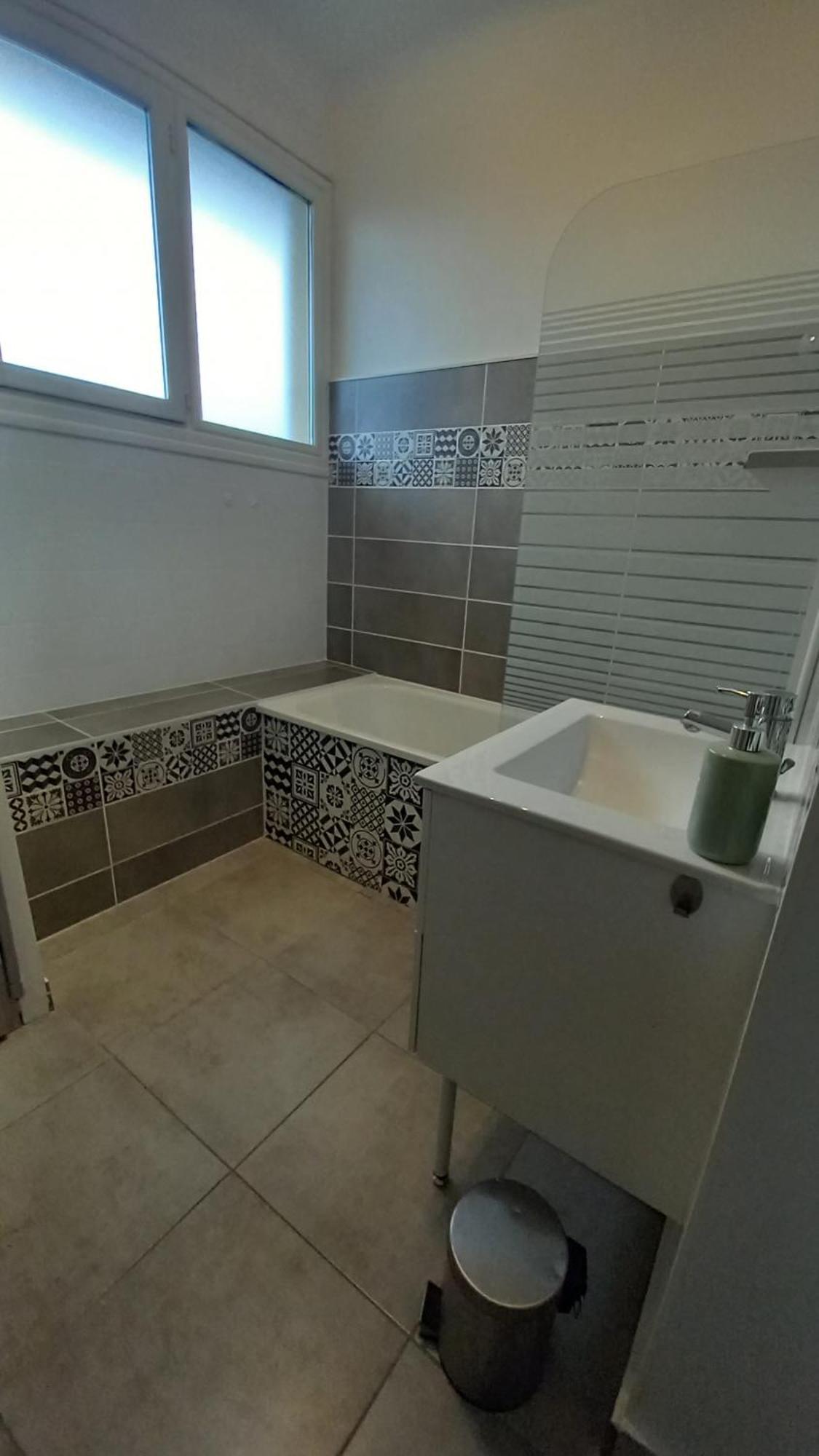 Le Voltaire -2 Chambres- 70M2- Hypercentre-Parking-Wifi Fibre- Nouvelle Literie Tarbes Exterior photo